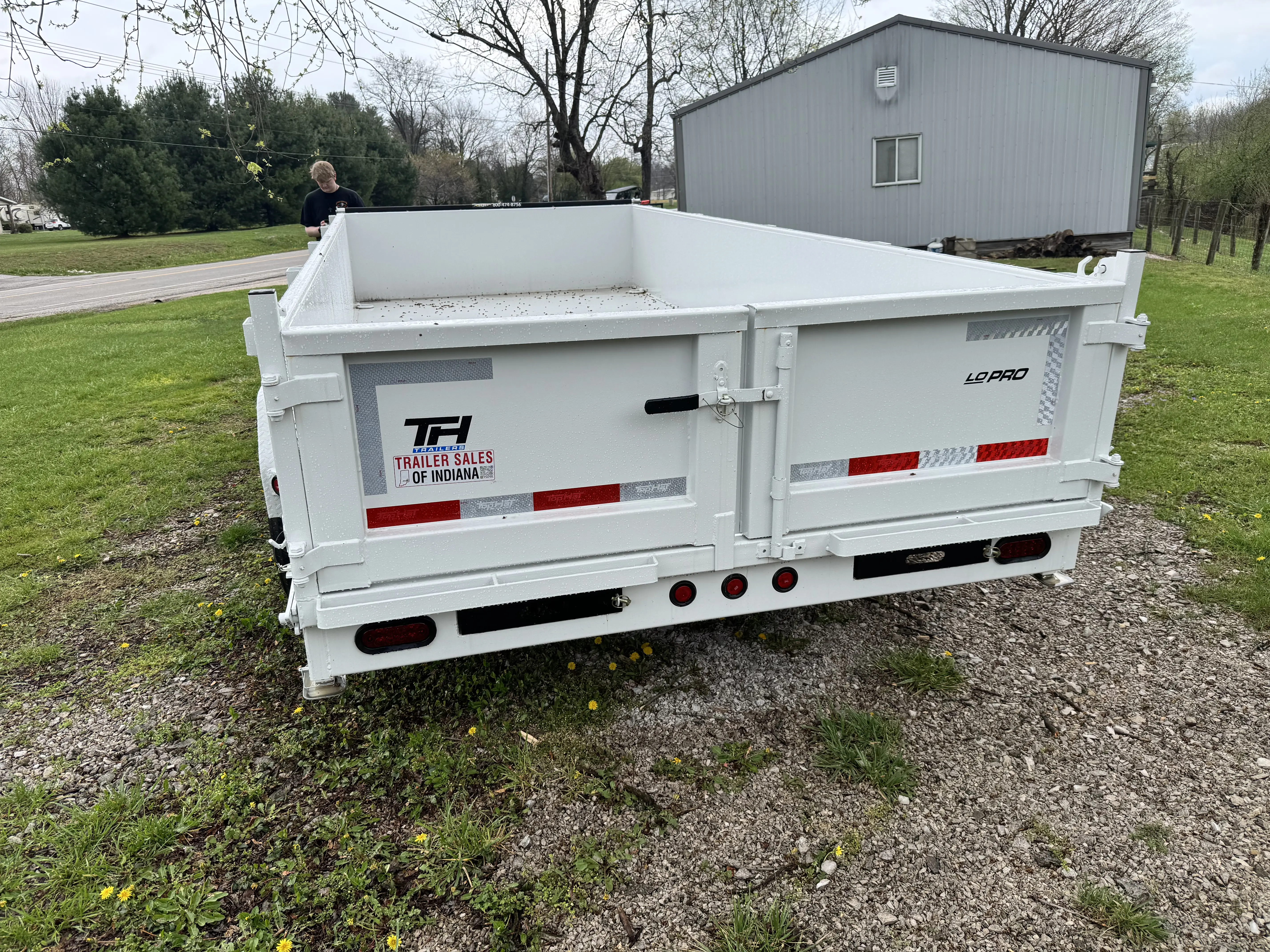 Dump trailer